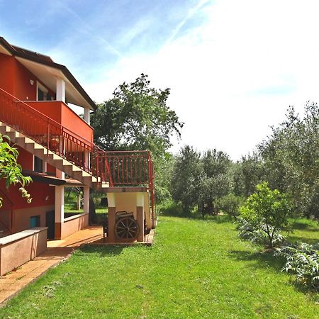 Apartment Zita With 1 Bedroom In Relaxing Surroundings Near Umag Eksteriør billede