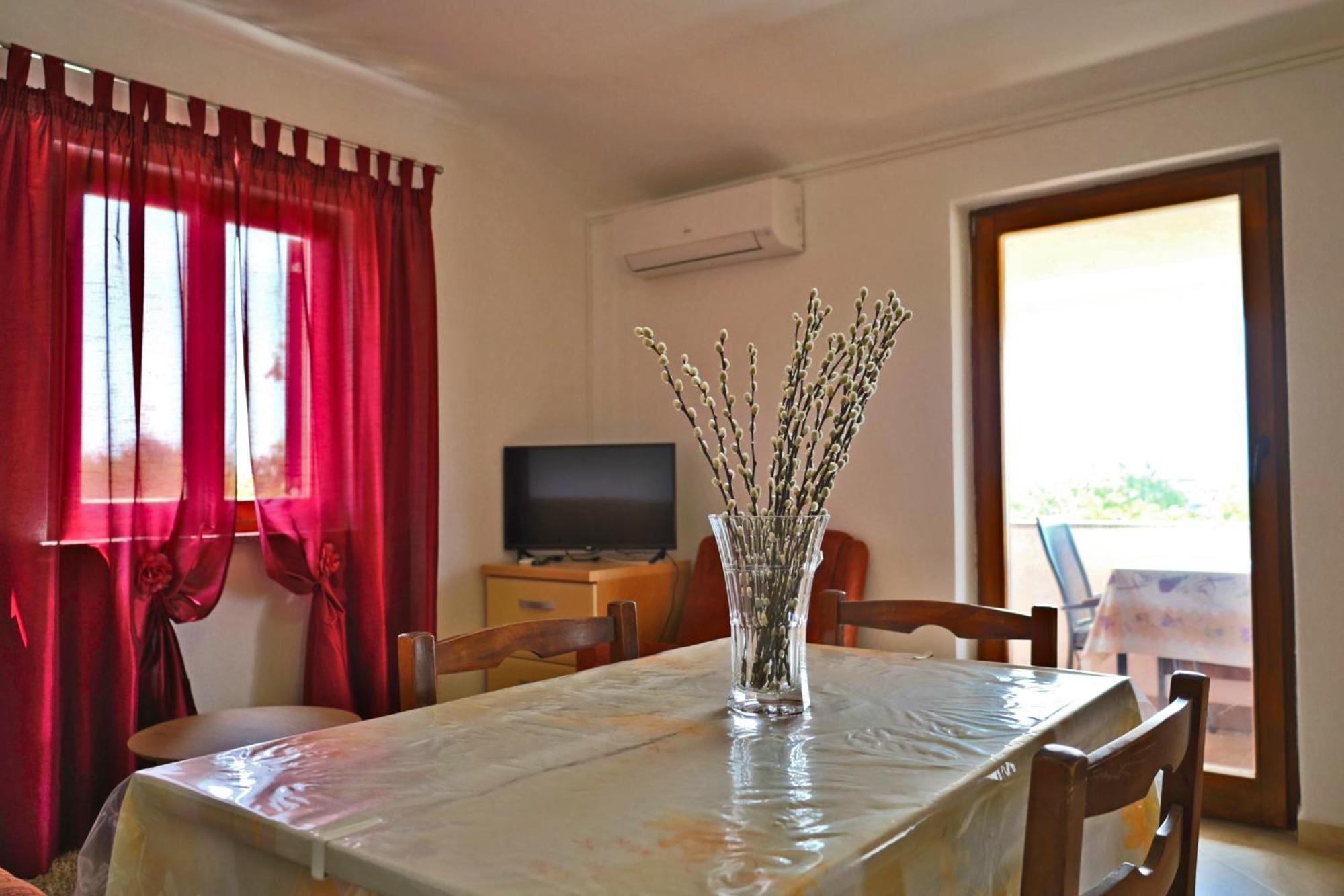Apartment Zita With 1 Bedroom In Relaxing Surroundings Near Umag Eksteriør billede