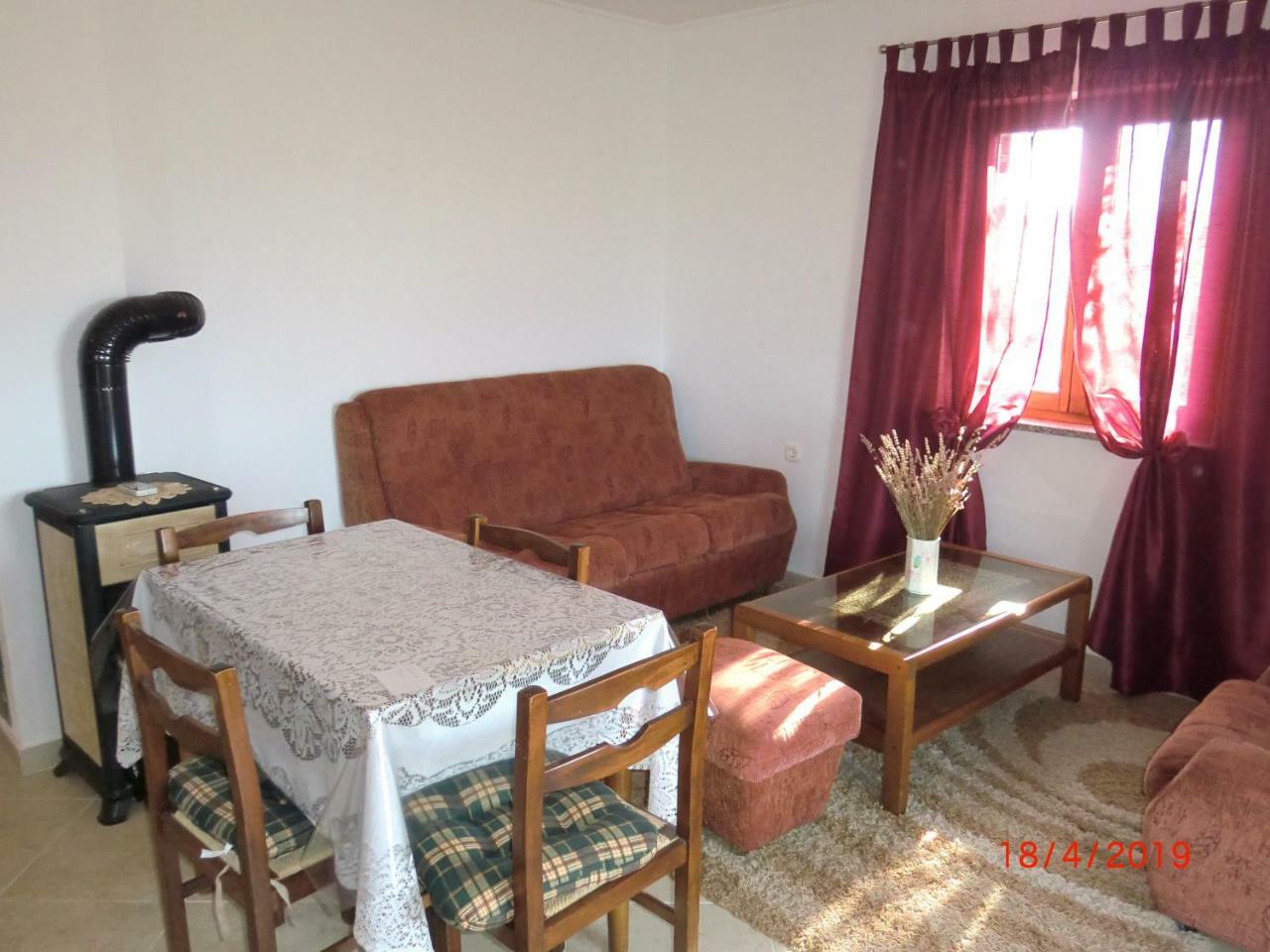 Apartment Zita With 1 Bedroom In Relaxing Surroundings Near Umag Eksteriør billede
