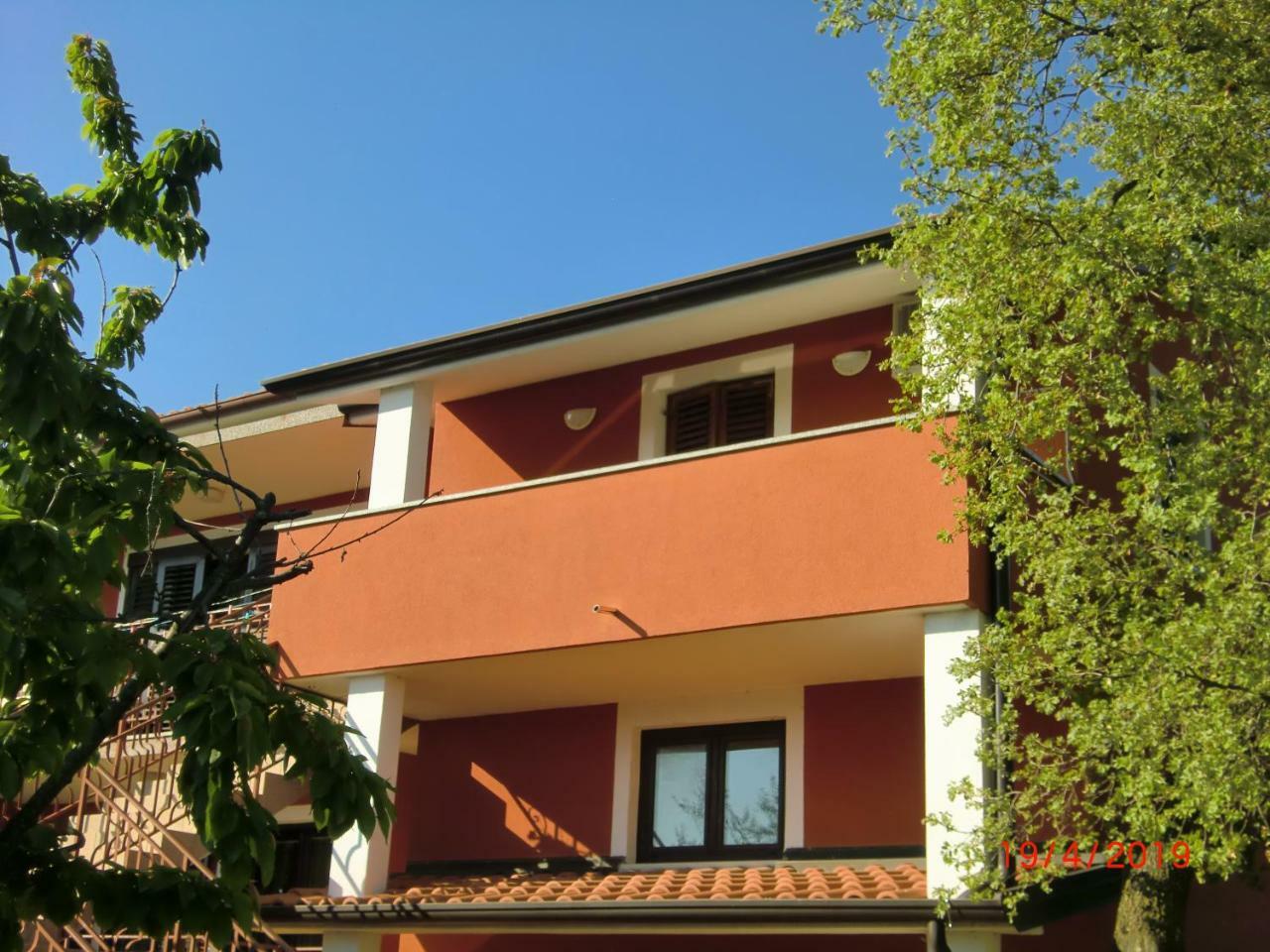 Apartment Zita With 1 Bedroom In Relaxing Surroundings Near Umag Eksteriør billede